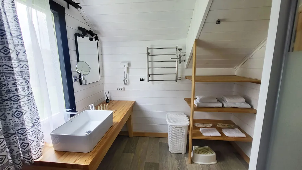 Тёплый сафари-тент с видом на горы