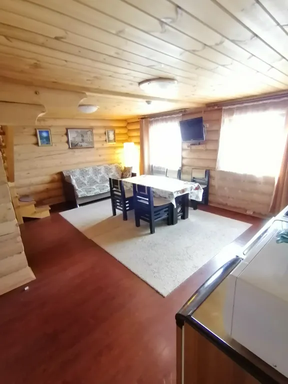 Уютный коттедж с видом на озеро