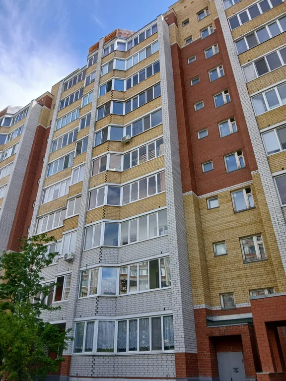 Квартира Однакомнатная квартира недаеко от ТЦ Арсиб — Тюмень