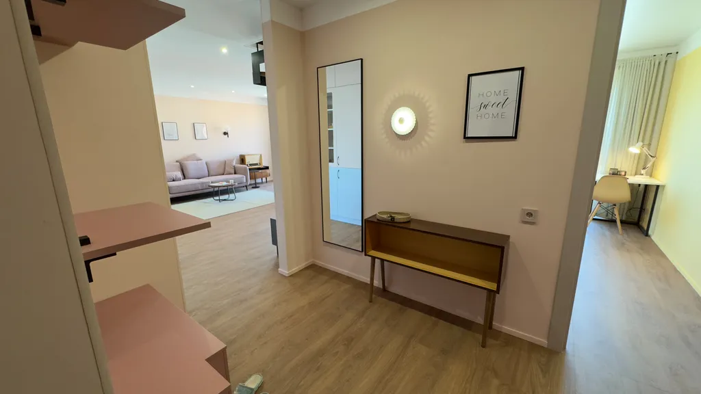 Просторная двухэтажная квартира от компании v-gosti