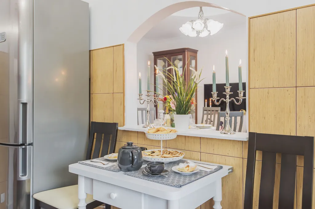 Квартира Просторная 4-комнатная квартира на Патриарших — Москва