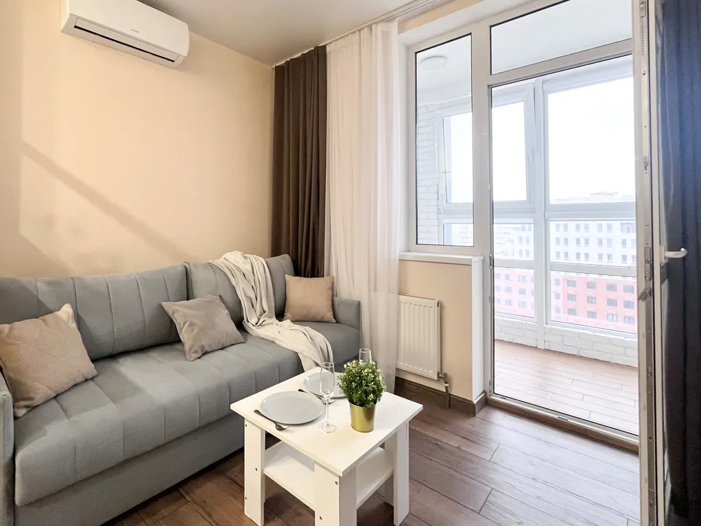 Очень уютная и светлая студия для двоих с лоджией