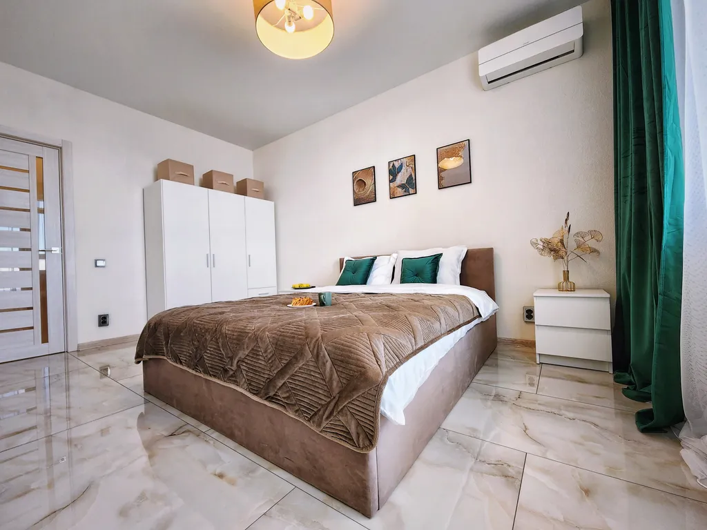 Просторные апартаменты с видом на море