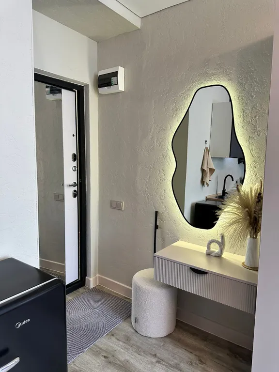 Квартира Дизайнерская студия в историческом центре города — аренда посуточно в Екатеринбург