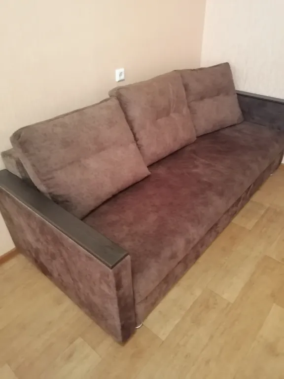 2-комнатная квартира с 3мя 2х спальными и диваном