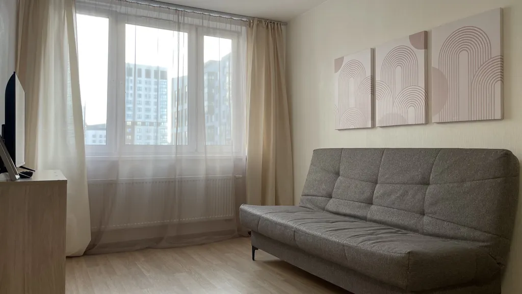 Квартира Квартира Не в отеле, а в квартире рядом с арена авто солнечный — Екатеринбург