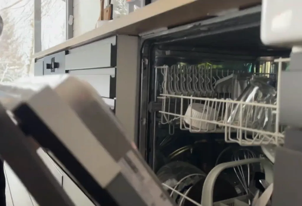 Дубльдом в сoснaх