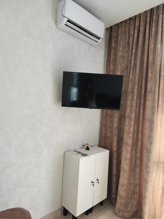 Студия на 5 человек с балконом и кухней