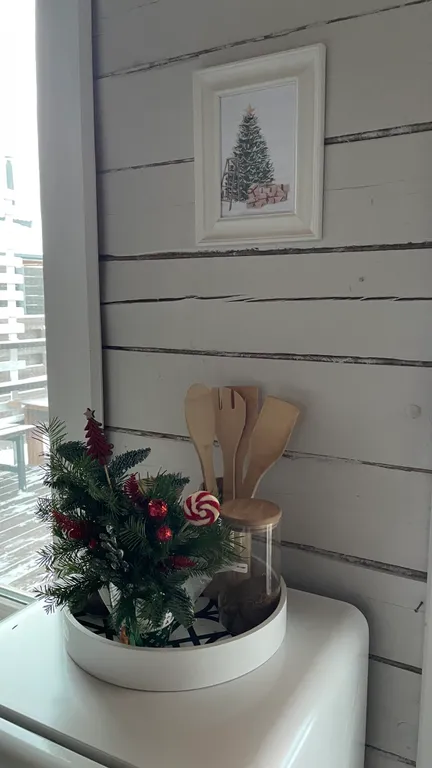 Дом, баня, чан и бассейном во дворе