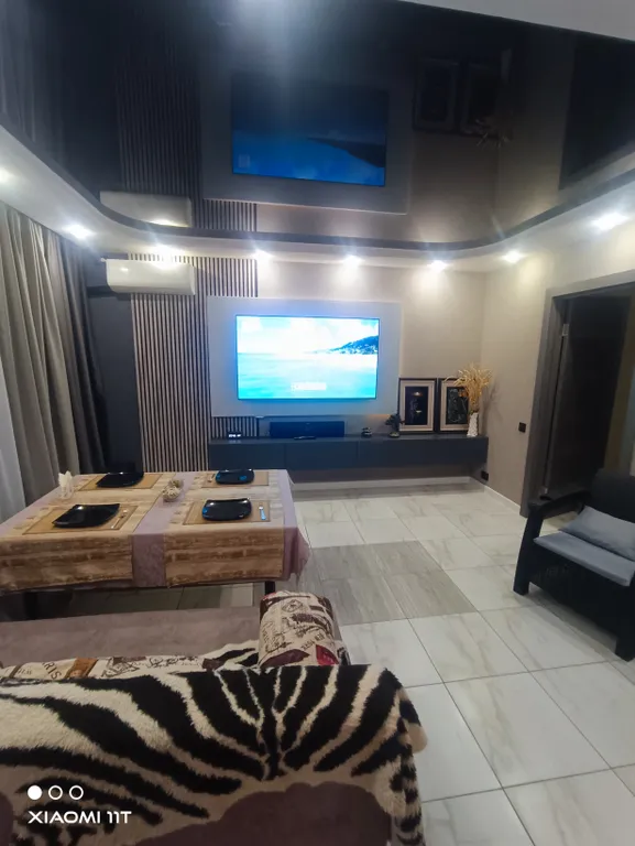 Домик в Лениском на берегу озера