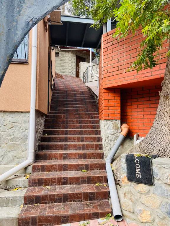 4-комнатный Дом