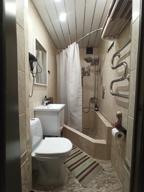 Квартира с отдельным входом и личным гаражом