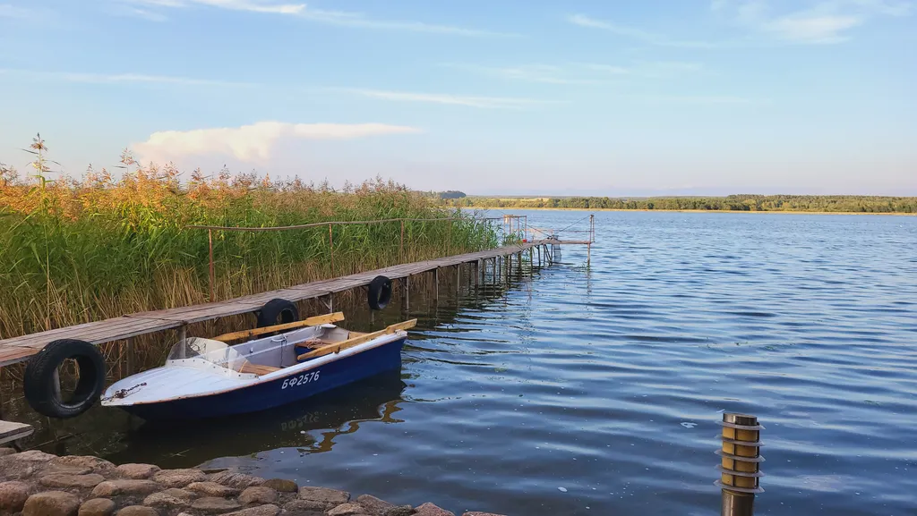 Домик у озера Свирь