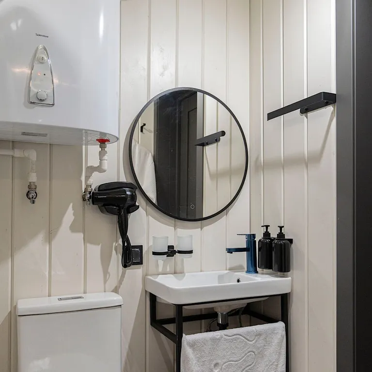 Коттедж Двухэтажный барнхаус на озере с видом на лес — Мичуринское