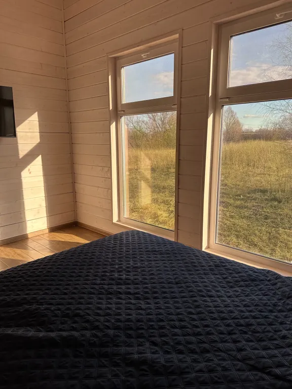 Дом с банным чаном на берегу реки Вожа