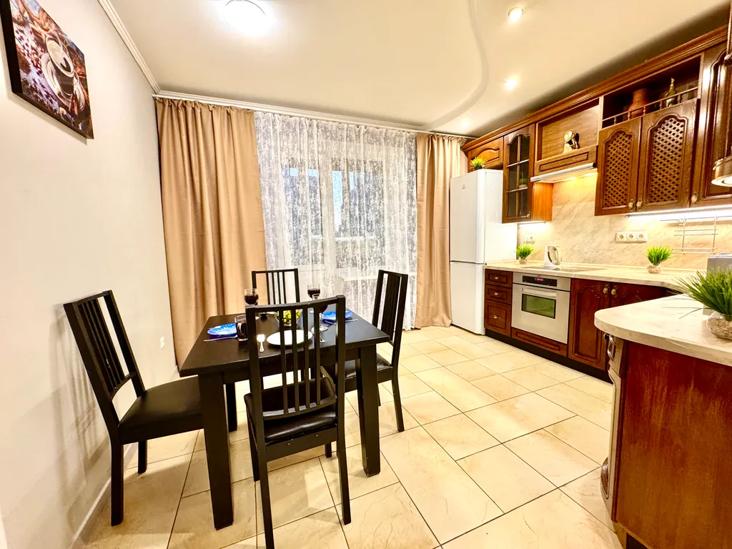 Уютная двушка в центре рядом с набережной реки Волга