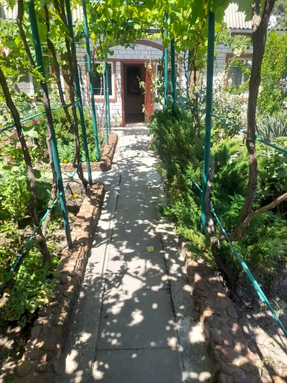 Уютный дом в тихом районе