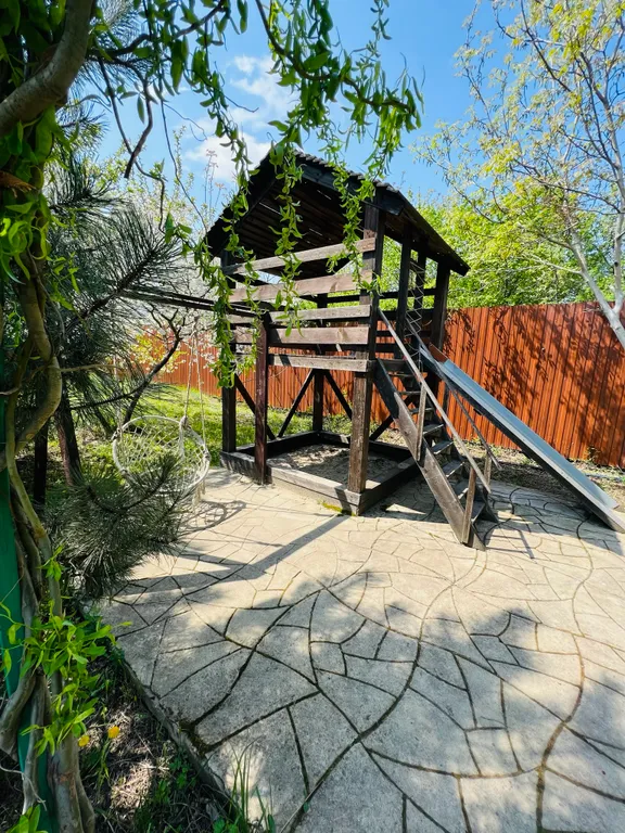 Коттедж Вилла на берегу реки Кубань с бассейном, баней, банным чаном — Елизаветинская