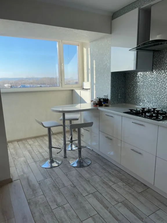 С видом на Волгу