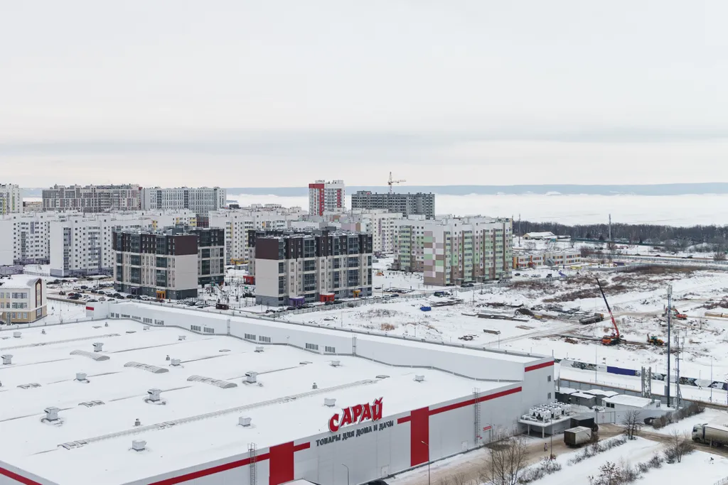Студия с видом на город и Волгу