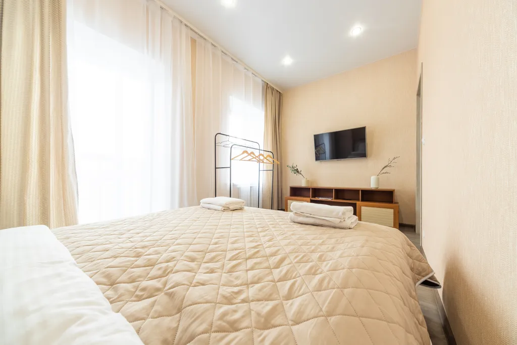 Просторная и люксовая квартира с новым ремонтом возле ТЦ Планета