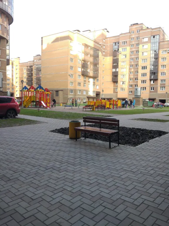 Квартира Комфортная квартира с бесплатной парковкой и рядом с метро — Санкт-Петербург