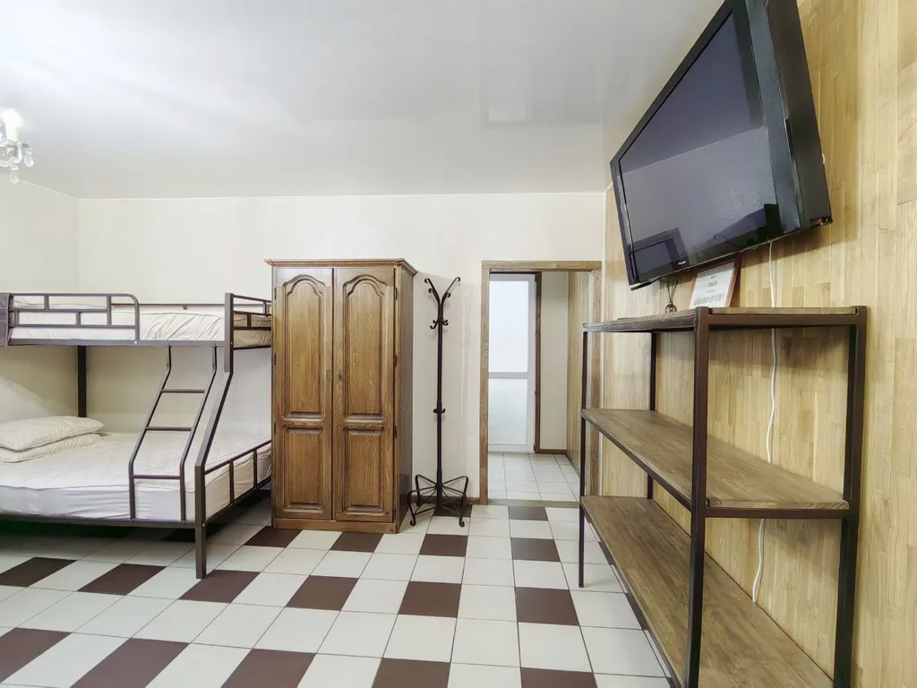 Квартира 5 раздельных спальных мест в частном секторе