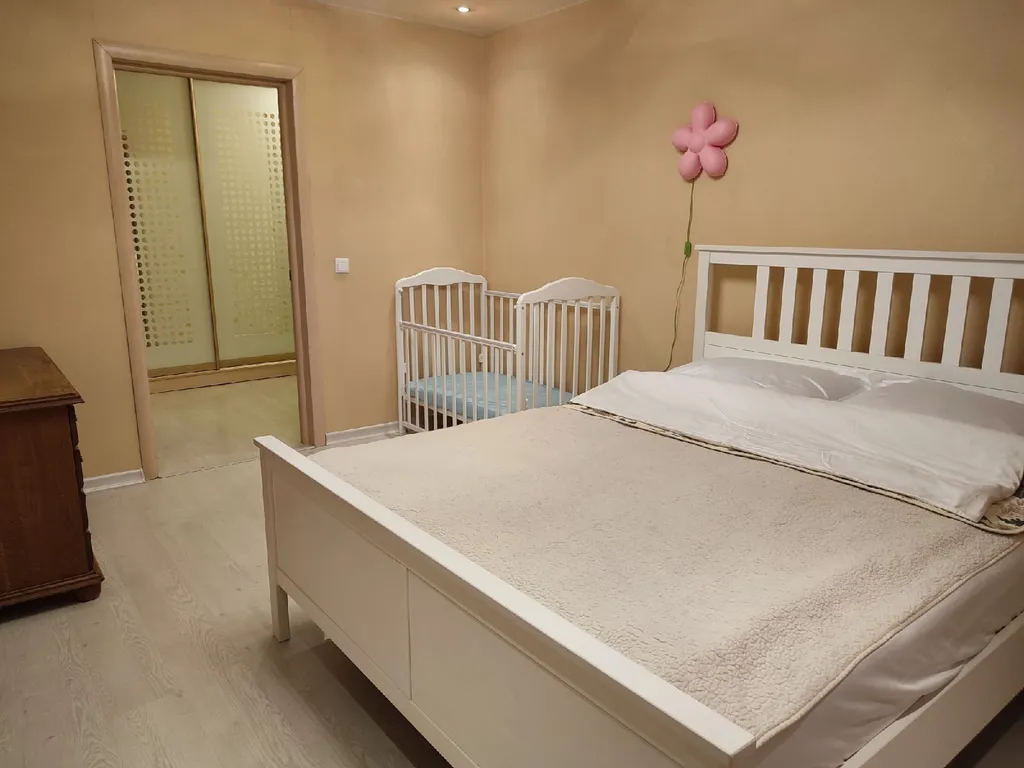 Квартира Просторная двушка с полукруглой комнатой — аренда посуточно в Череповец