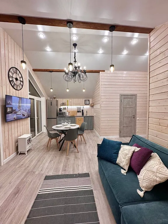 Коттедж Красивый дом с 2 спальнями — Ропша