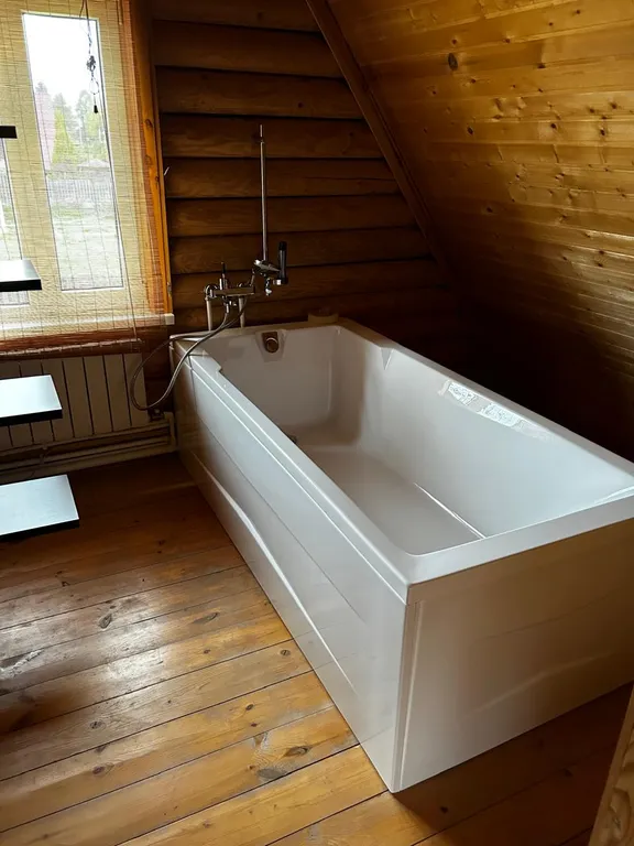 Коттедж Уютный коттедж у озера Донцо,Баня.Гриль-домик.Памятник природы. — Волосово