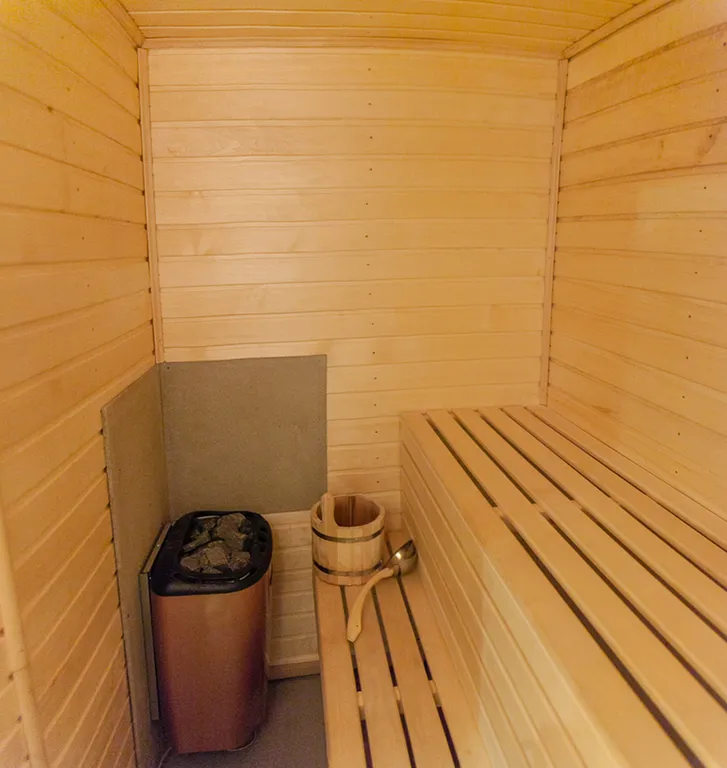 8-комнатный Дом