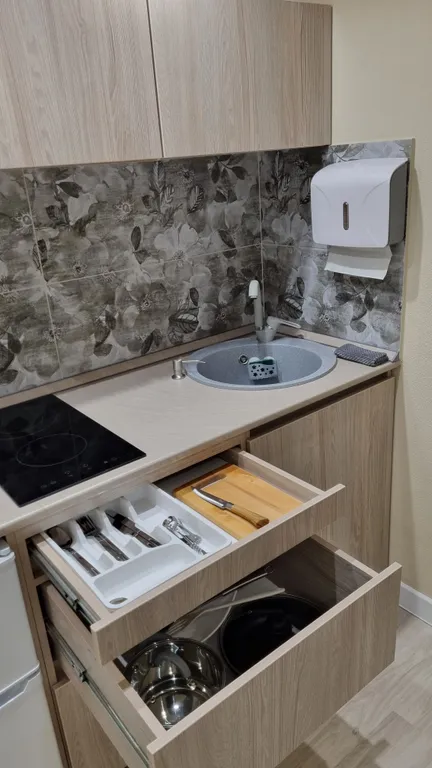 Студия рядом с Аэропортом VVO