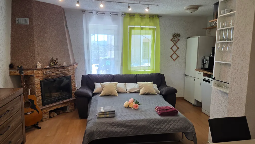 MonteBar1 часть дома с отдельным входом