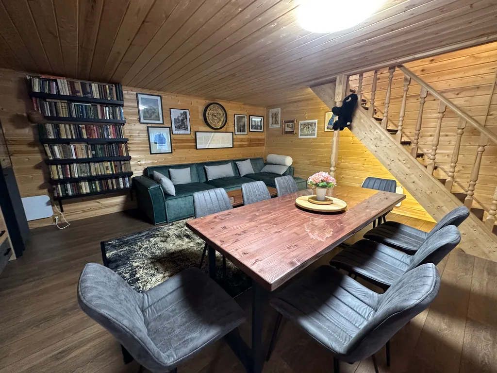 Дом с баней и чаном