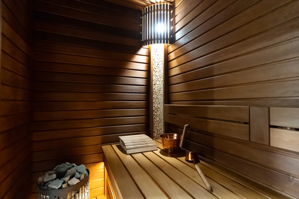 Большой коттедж с сауной