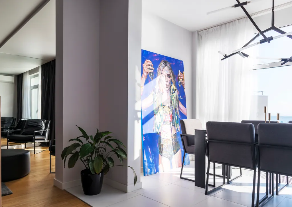 Трёхкомнатная квартира с видом на море