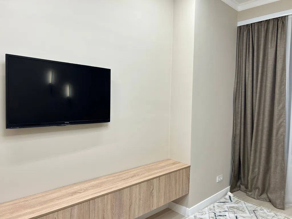 Стильная квартира с балконом в верхней части города