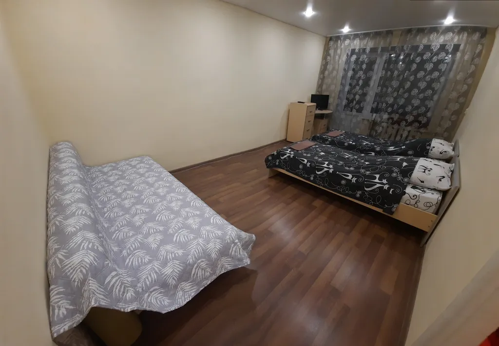 Уютная и тёплая однокомнатная квартира с видом на горы — аренда посуточно в Златоуст