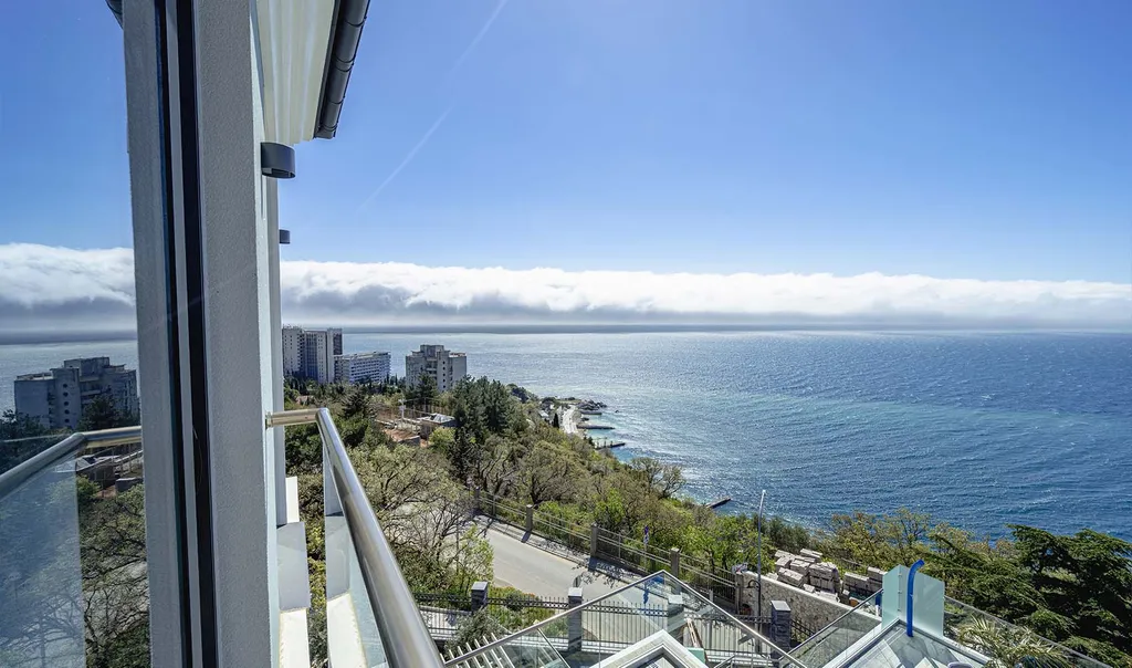 Люкс семейный с видом на море