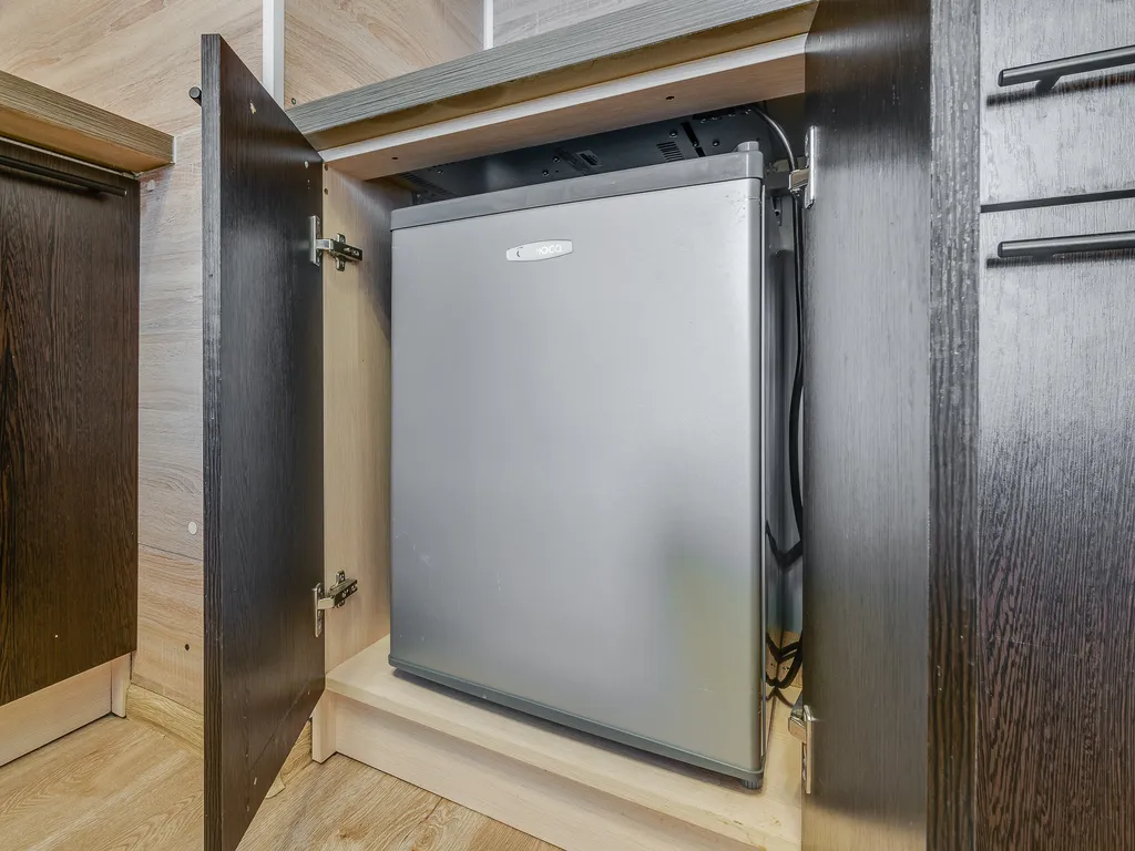 Новая студия, чистый подъезд, свежий ремонт, рядом аэропорт