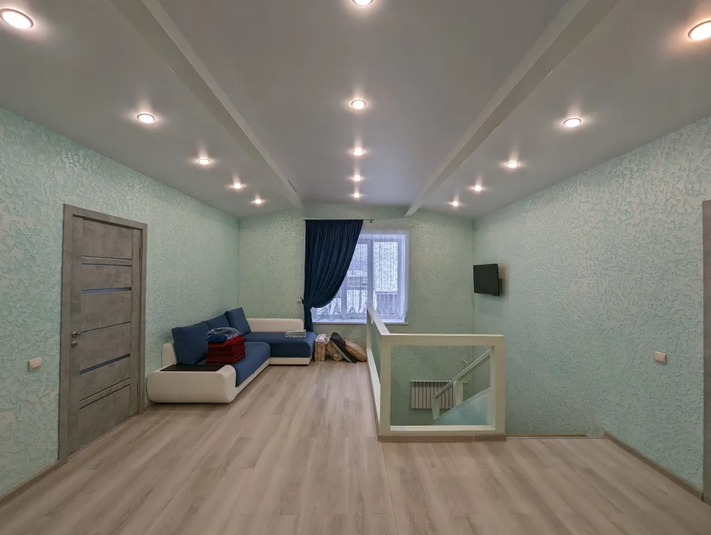 Коттедж с баней