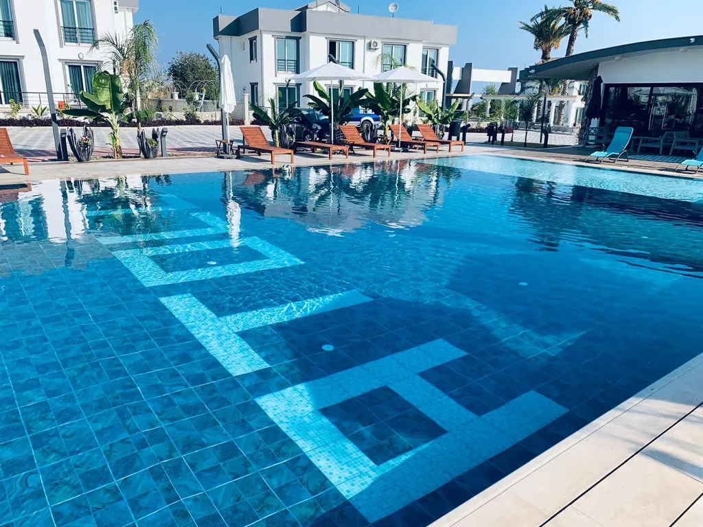 Уютная квартира в современном охраняемом жилом комплексе — аренда посуточно в Кирения