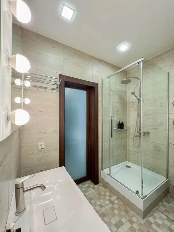 Студия в центре города Бабушкина, 99Б