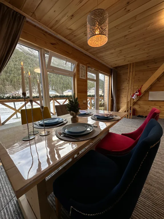 Like village Elbrus-Дом в Приэльбрусье