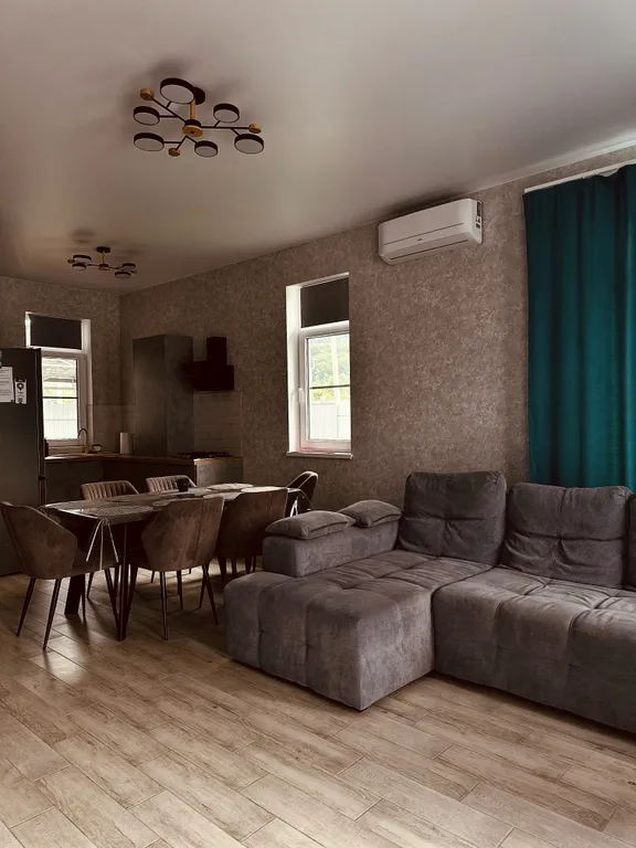 Коттедж с бассейном и баней