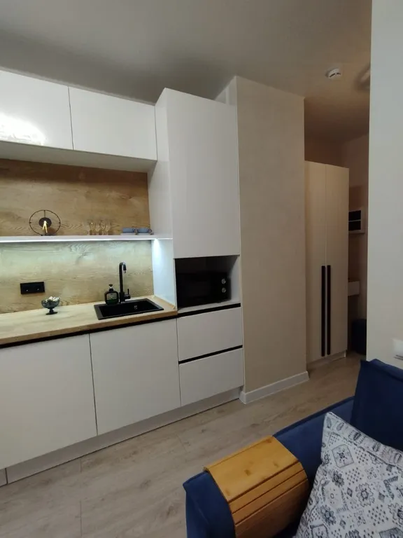 Уютная и стильная студия в горах между озером и морем