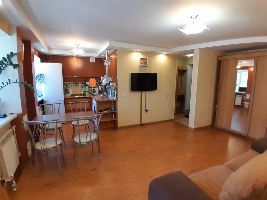 3-х комнатная квартира, Ленинский район, Елшанка, ВСО — аренда посуточно в Саратов