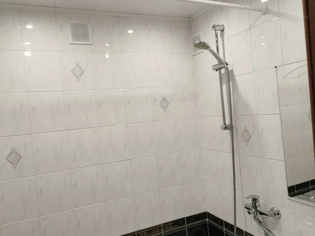 На Ленинградской у Золотого Ключика