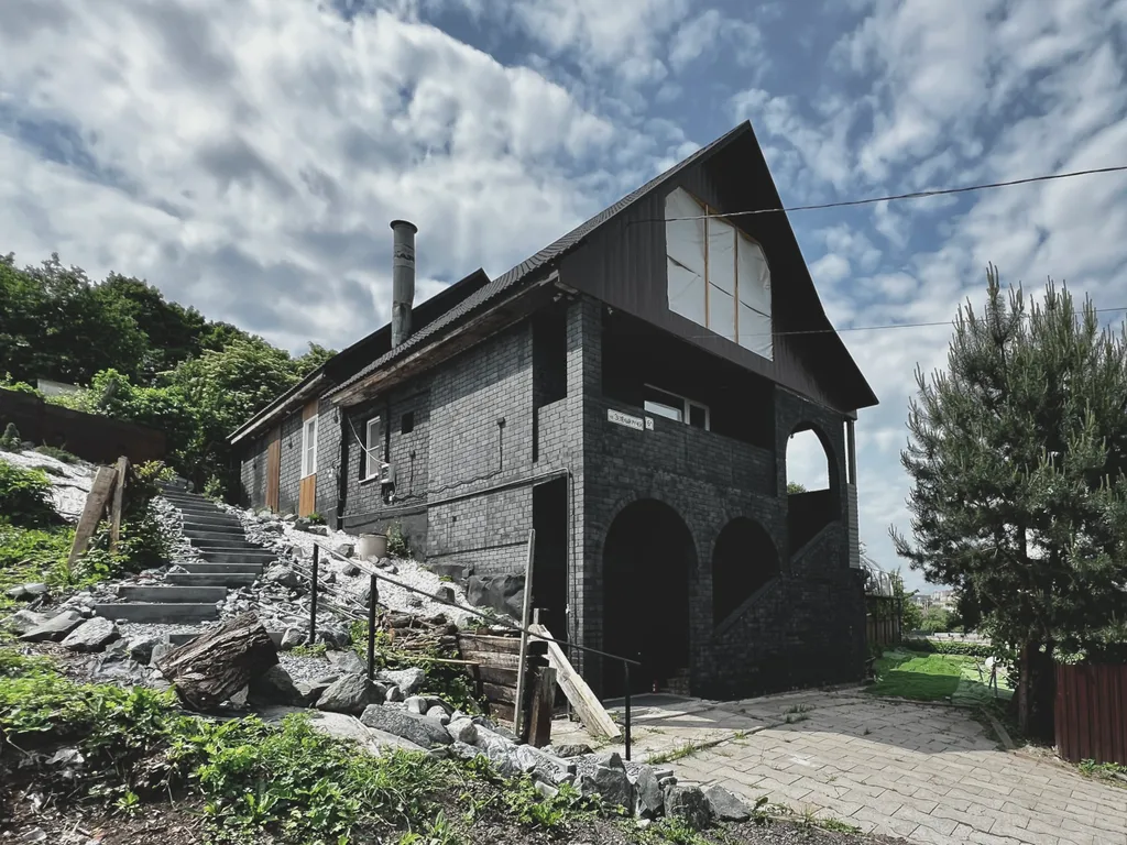 Коттедж Дом в историческом центре города с прекрасным видом — аренда посуточно в Смоленск