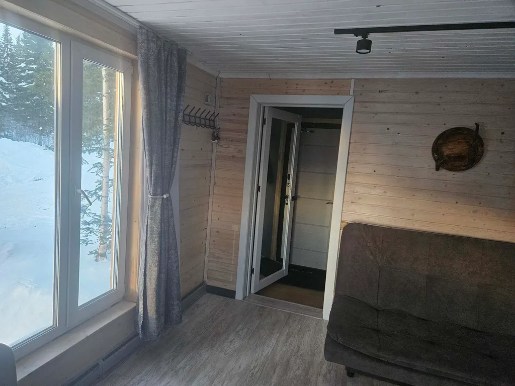 Коттедж Дом в живописнейшем месте в окружении кедровых и пихтовых деревьев — Шерегеш